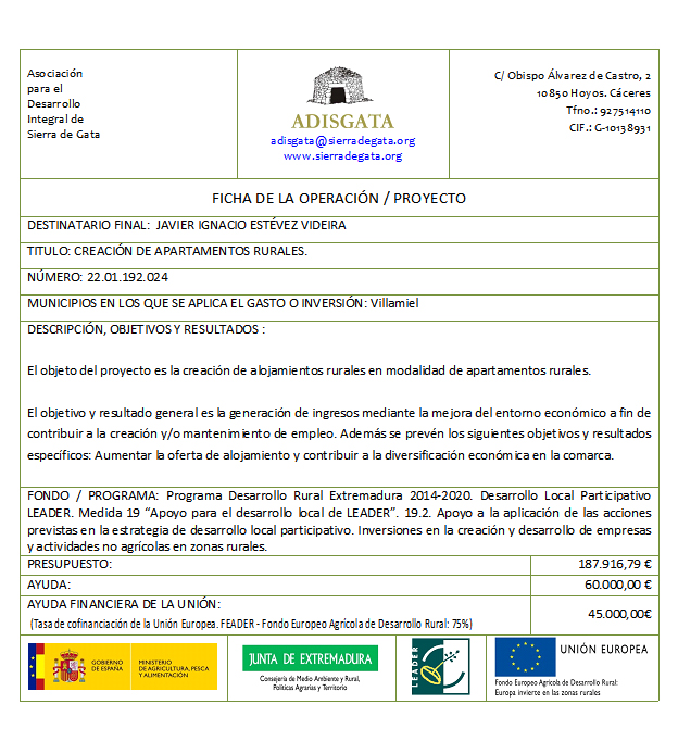 Cartel de la ayuda Leader para la creación de apartamentos rurales, con los logotipos de la Unión Europea (FEADER), el Ministerio de Agricultura, Pesca y Alimentación, la Junta de Extremadura y la Asociación para el Desarrollo Integral de Sierra de Gata (ADISGATA).